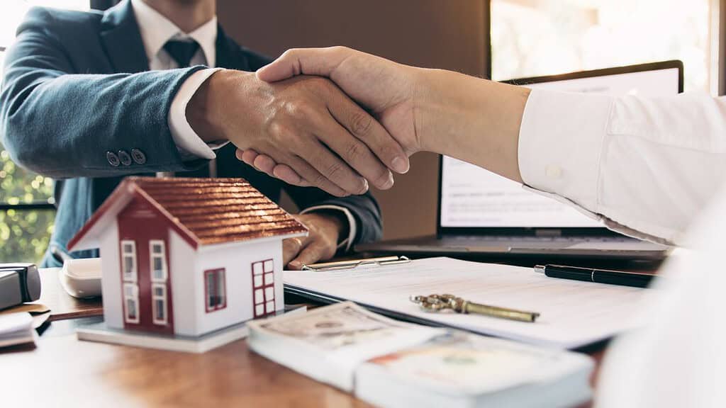 Commercial Mortgage Broker shaking hands